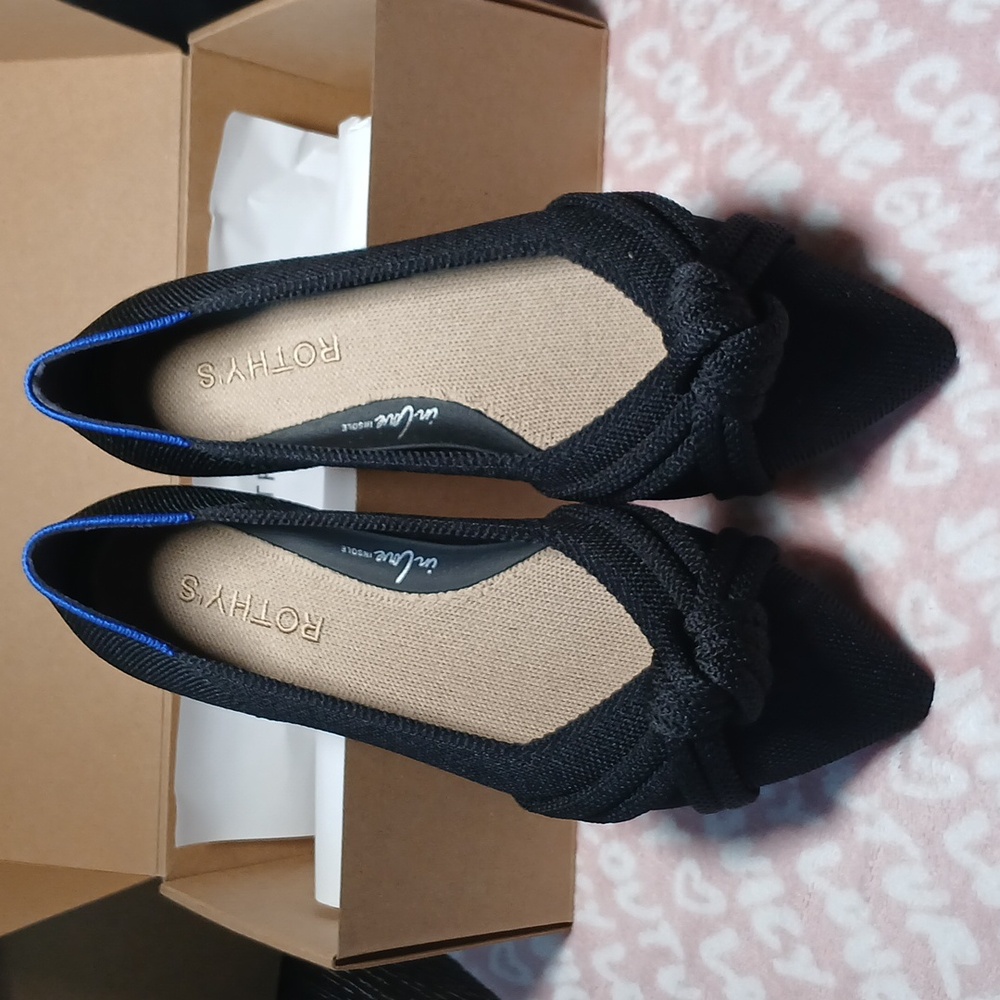 ROTHY'S BLACK THE POINT II 📢📢with the In Love Insole brand